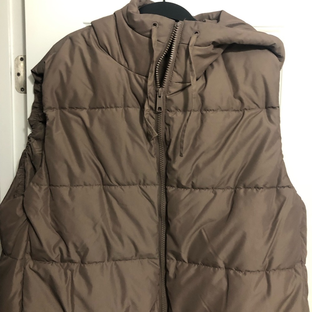 H&M Long Quilted Hooded Vest in Taupe Brown - Picture 6 of 6
